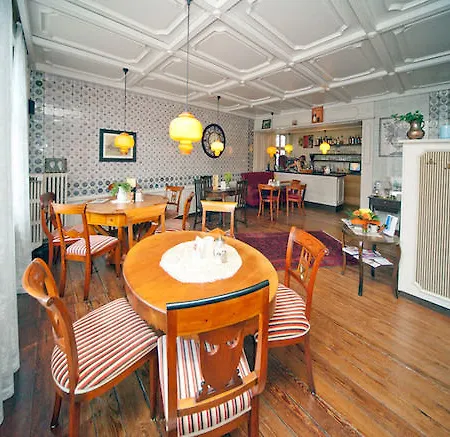 Cafe Frida Hotel 3*