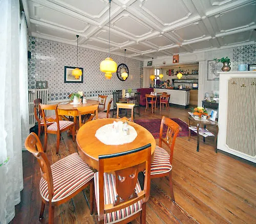 Cafe Frida Hotell 3*